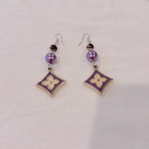 Purple Diamond Shaped Shell Earrings.